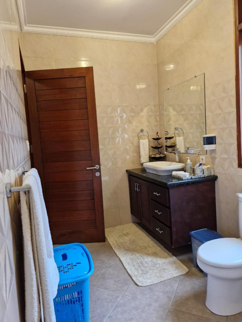 Sari Ayuning Nusa Guest House Lembongan Buitenkant foto